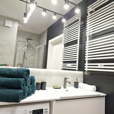 Luxury Scheibler Family Loft -8 Guests Fuzja Апартаменты